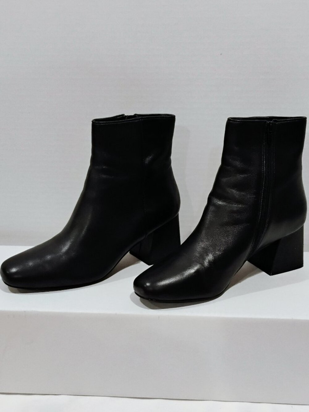 Steve Madden Davist Booties Black 8.5 M Great Condition - Picture 2 of 6